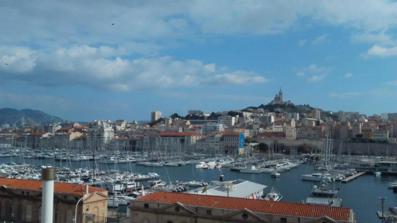 Petit Bonheur Au Coeur Du Vieux Port Apartment Marseille